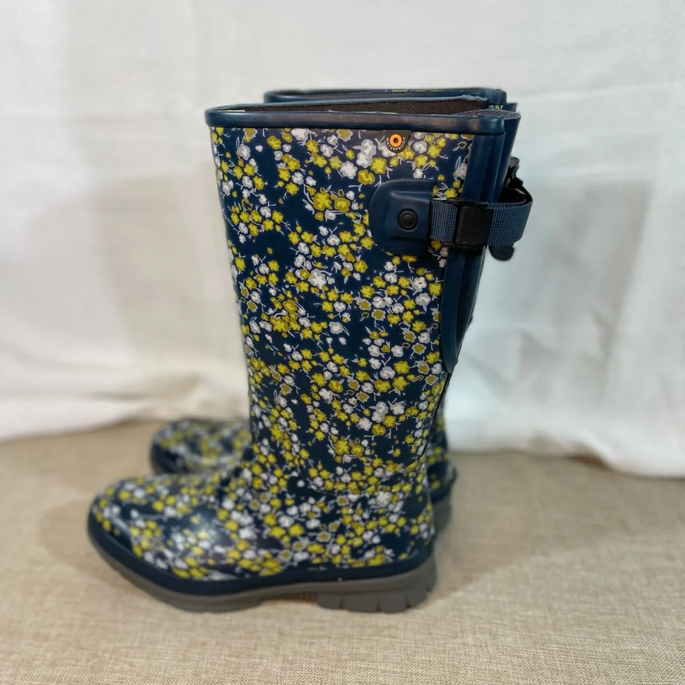 BOGS Womens Amelia Navy and Multi Color Floral Tall Rain Booโฆ - Picture 3 of 10